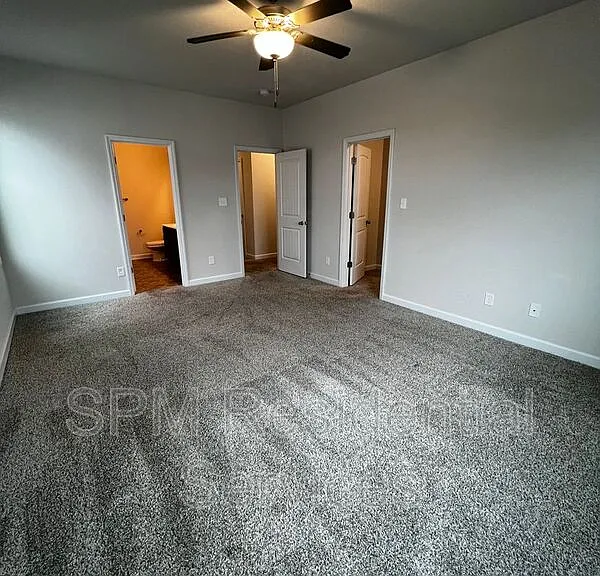 407 Vandemere Ct — Photo 11