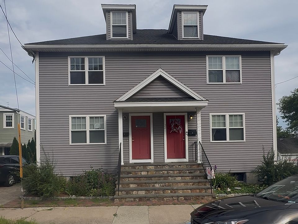 1st image of 32 Chestnut St #1