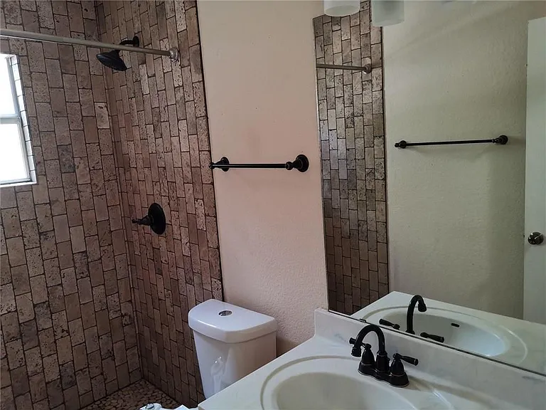 1603 Sylvia Ln — Photo 17