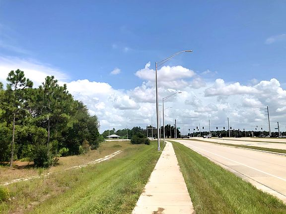 3rd image of 1114 Meadow Road