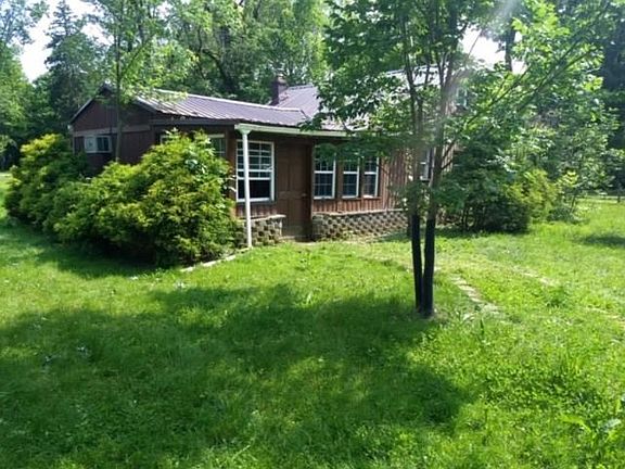 2nd image of 334 Greenacres Ln