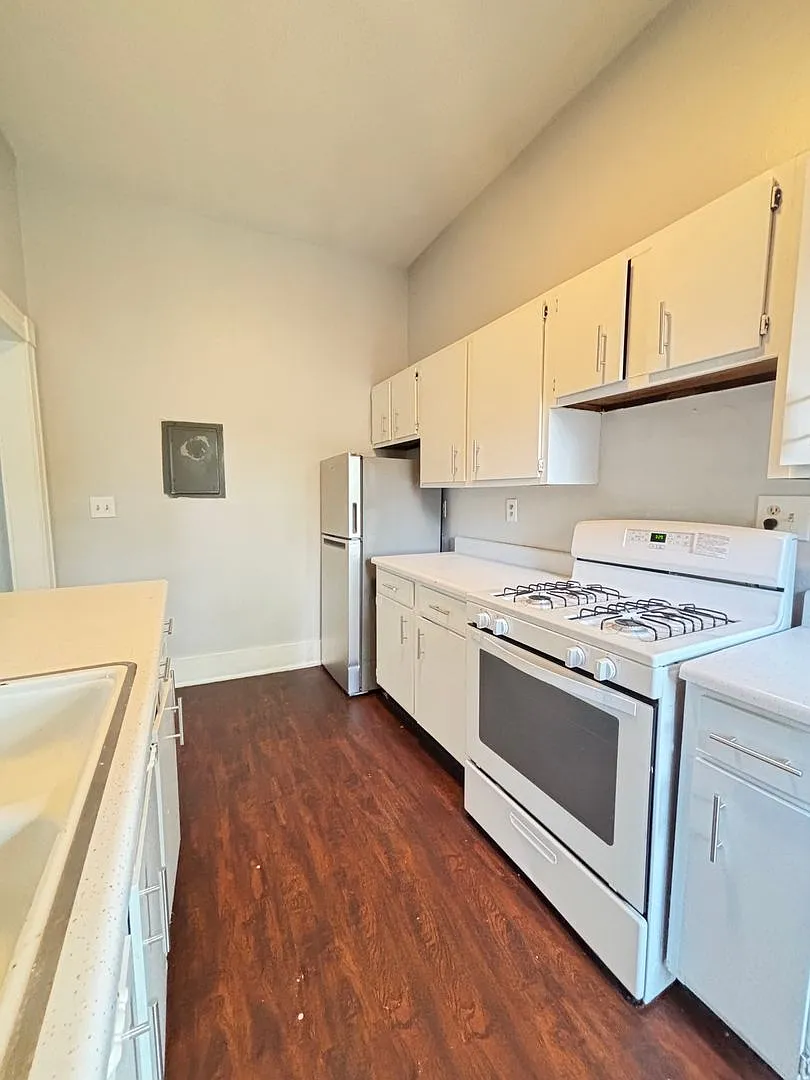 1406 S. 1st Street — Photo 4