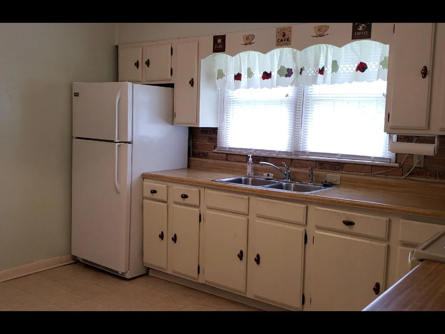 4 bed, 1450 sqft, $2,000 — Photo 4