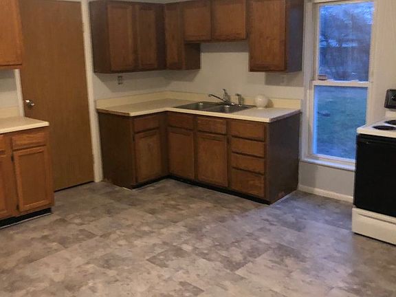 3rd image of 116 Home Ave