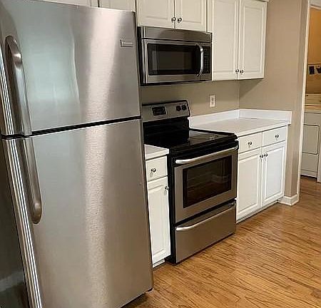 5th image of 9023 Tarrington Ln