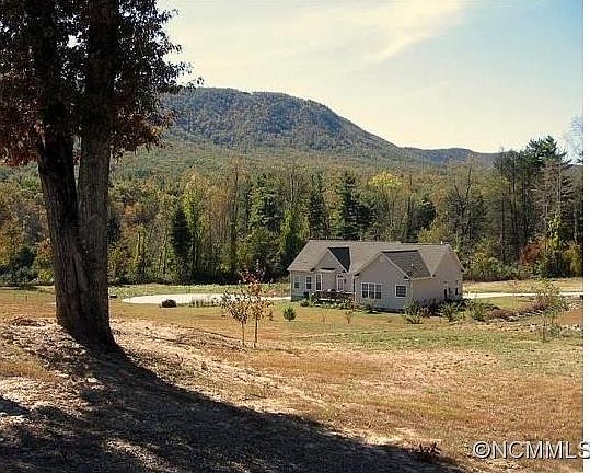 68 Rock View Ct
