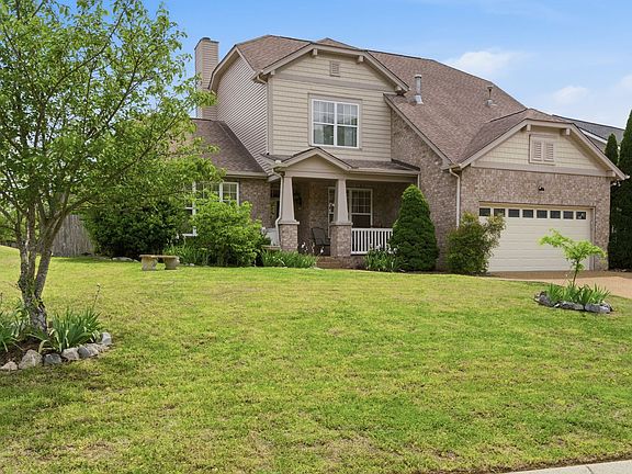 3rd image of 3018 Cairns Dr W