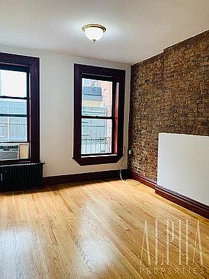 1st image of 1095 2nd Ave #3NR