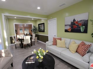 6854 Winnetka Ave, Winnetka, CA 91306