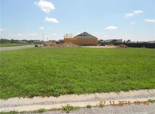 105 Westmore Dr, Aviston, IL 62216