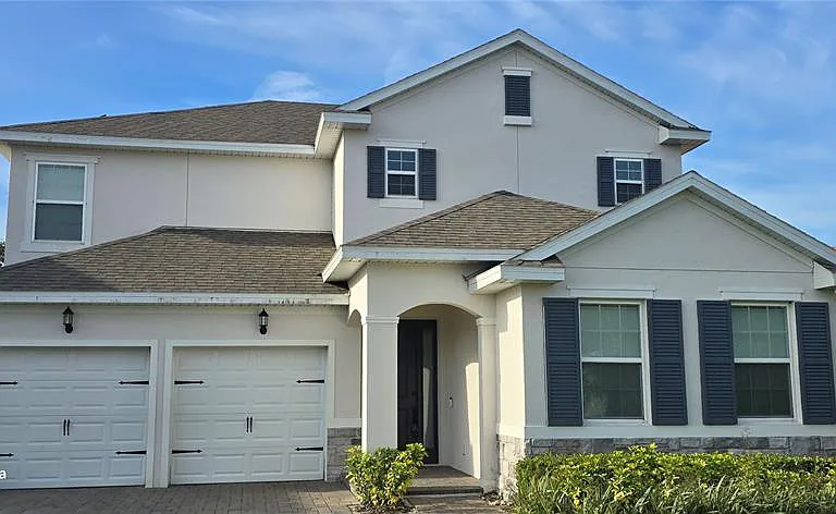 18410 Blue Heron Cir — Photo 2
