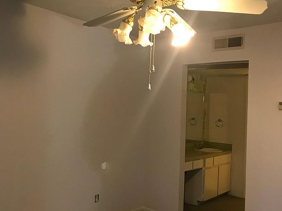2nd image of 5720 Marina Dr