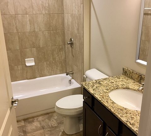 5th image of 3814 Enclave Ave APT 4