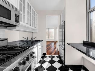 250 E 54th St APT 14A, New York, NY