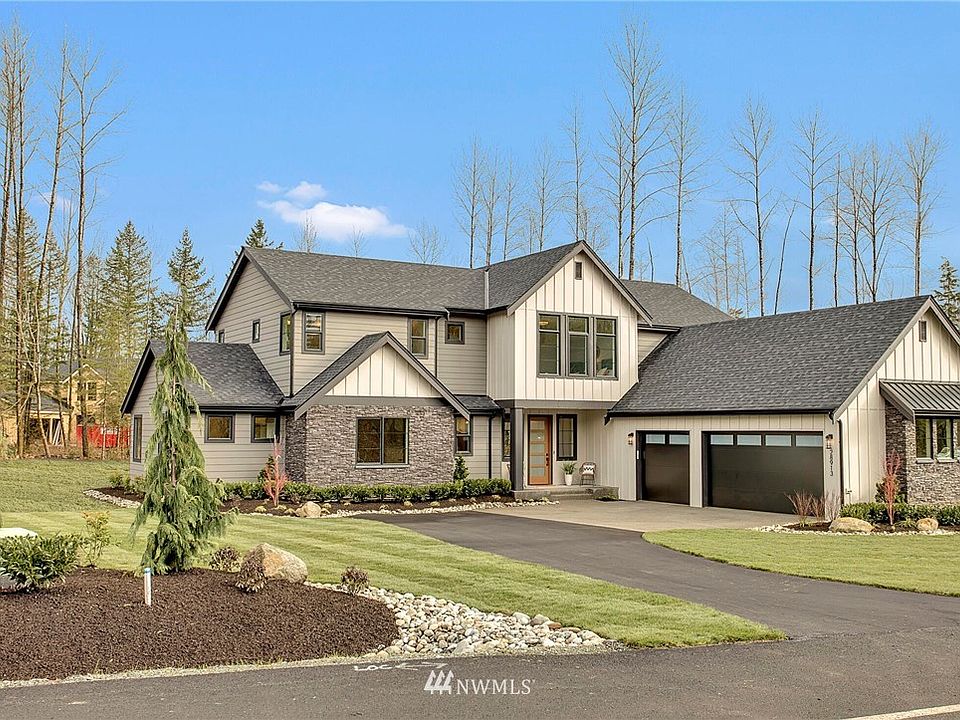 Photo is of lot 8 the Model Home and is the same plan as the home on lot 3