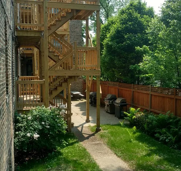 3508 N Wolcott Ave — Photo 4