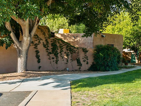 2nd image of 3939 Rio Grande Blvd NW Unit 47