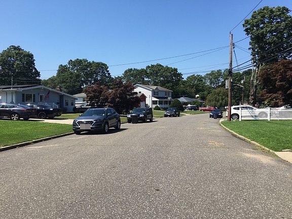 5th image of 19 David Ln