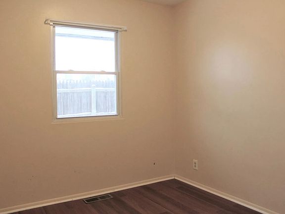 2nd image of 1720 Dorchester Ave APT 3