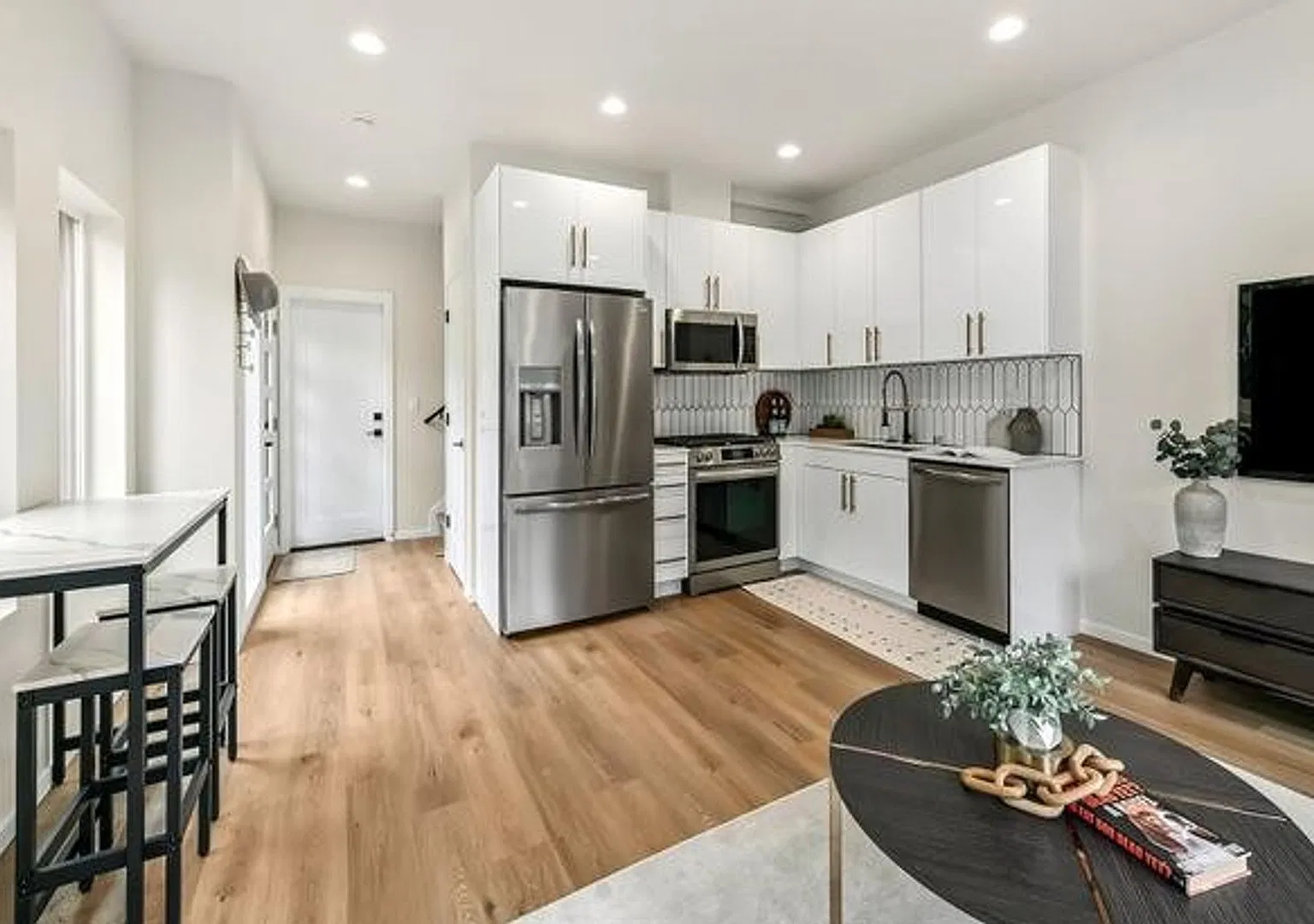 Magnolia Townhome — Photo 4