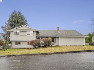 4324 SE Anderegg Dr, Portland, OR 97236