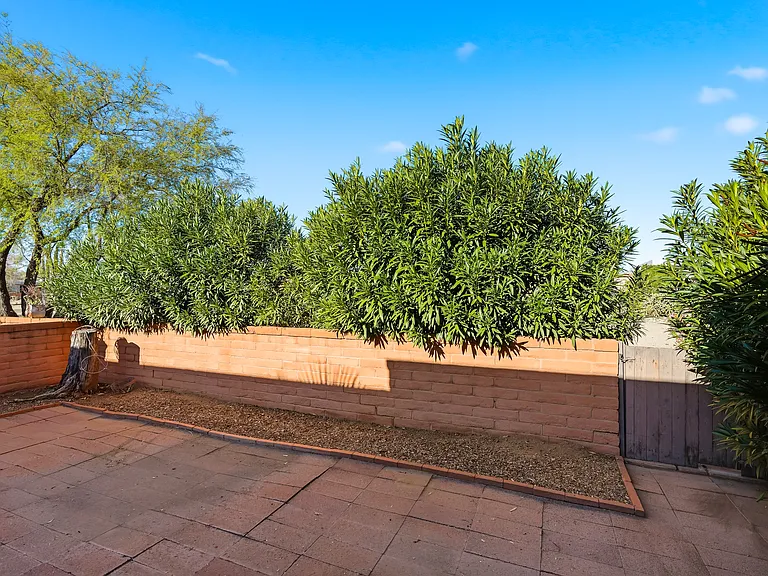 359 N Calle Del Chancero — Photo 14