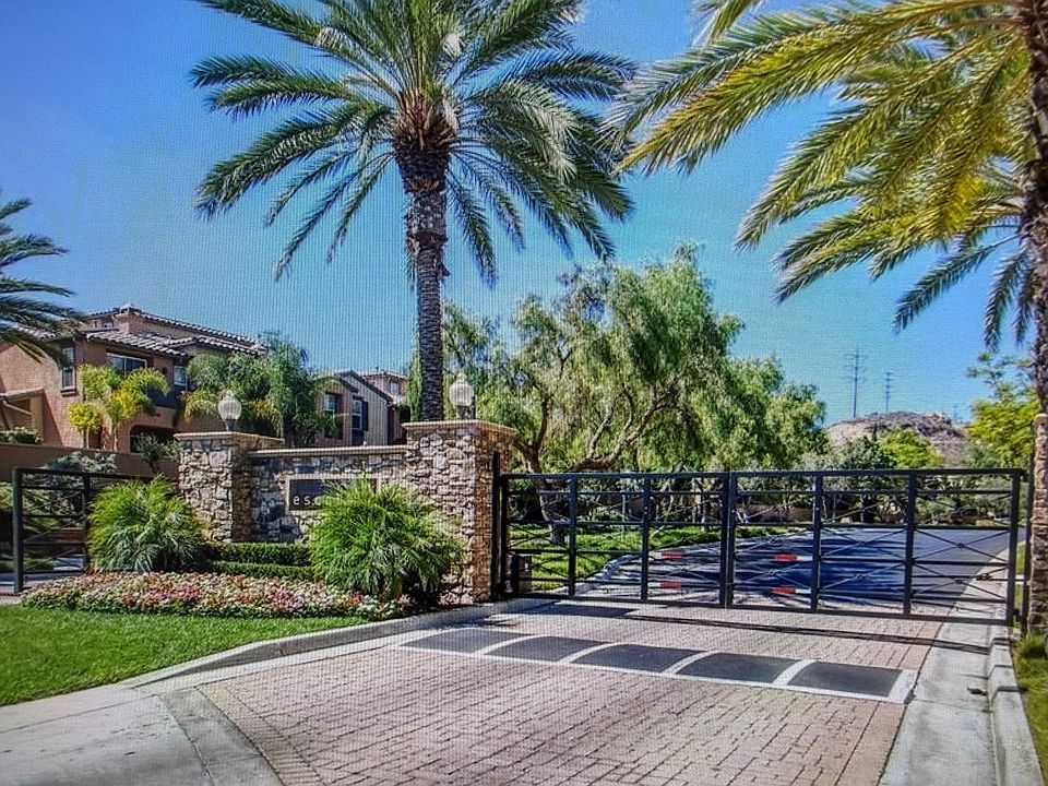 1st image of 2805 Escala Cir #2805