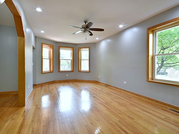 3rd image of 3454 W Evergreen Ave