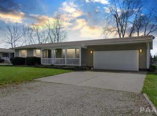 614 E Pine St, Metamora, IL 61548