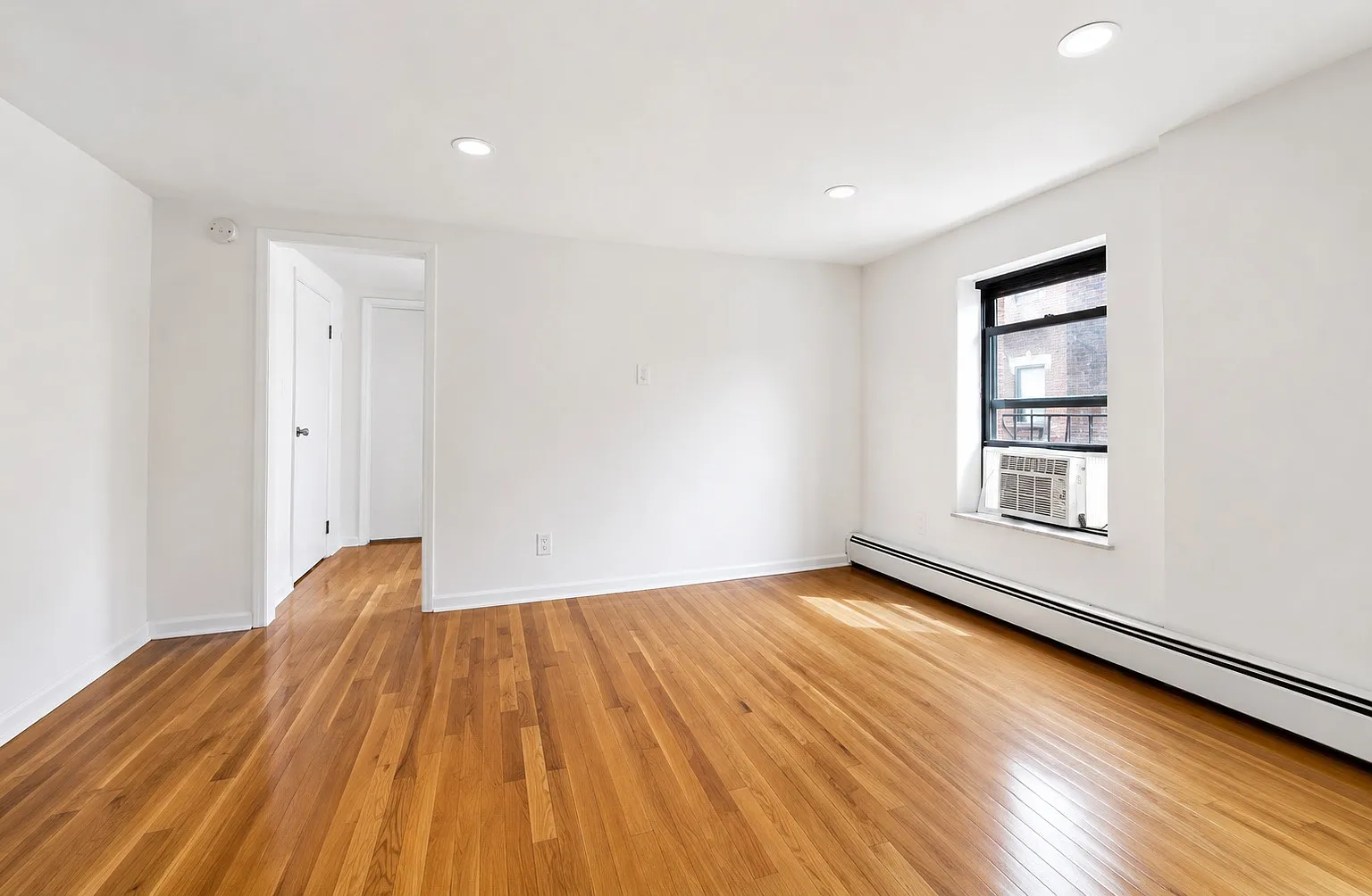 180 Spring Street — Photo 3