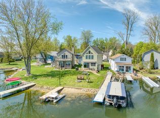 5576 Rays Dr, Onsted, MI 49265