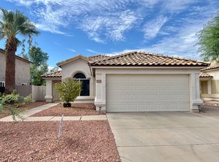 6909 W Tina Ln, Glendale, AZ 85310