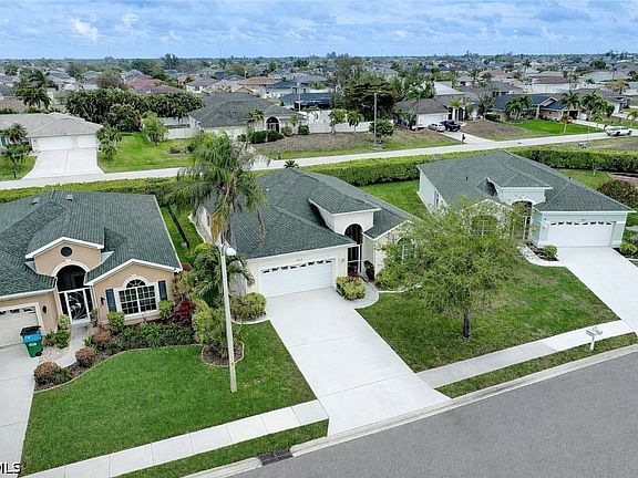 4th image of 1813 Emerald Cove Dr