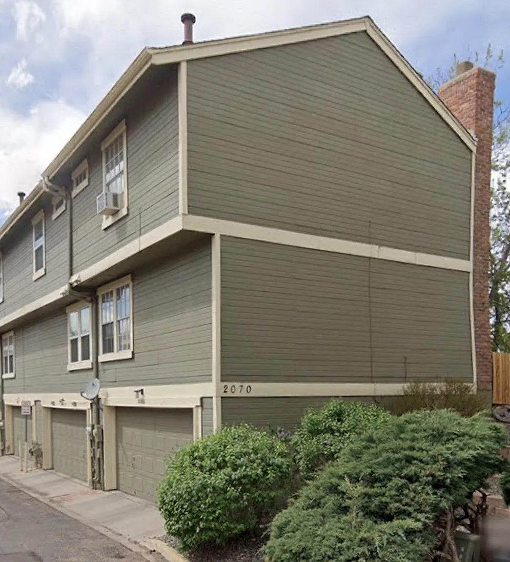 2 bed, 996 sqft, $2,100 — Photo 2
