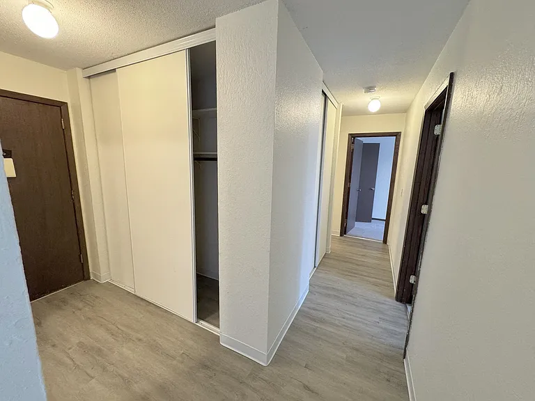 956 Place Apartments — Photo 50