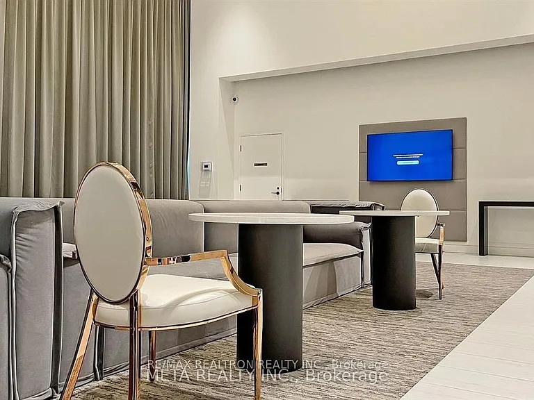 39 Roehampton Ave #4301 — Photo 33