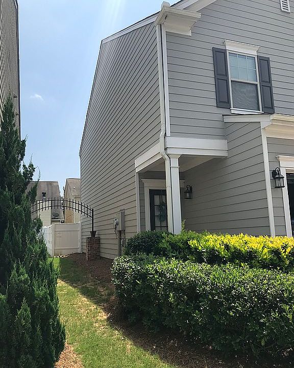 2nd image of 347 Highland Pointe Cir E