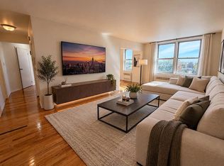 224-10 Jamaica Ave #5B, Queens Village, NY 11428