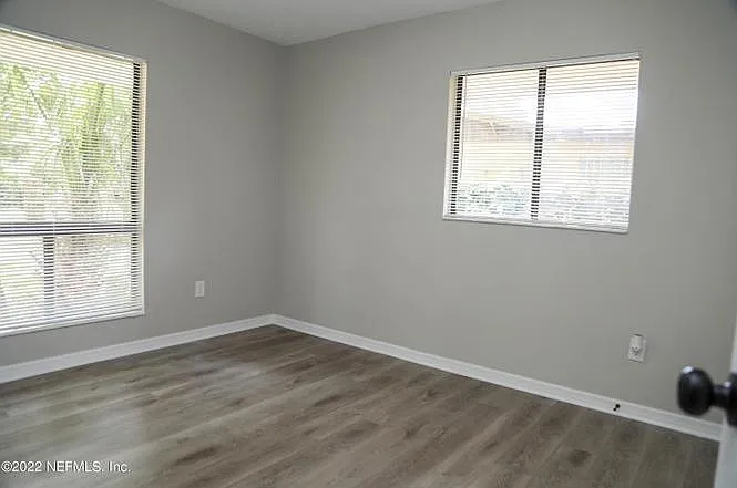 114 Roberts Blvd — Photo 3