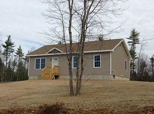 1 Great Brook Dr, Lebanon, ME 04027