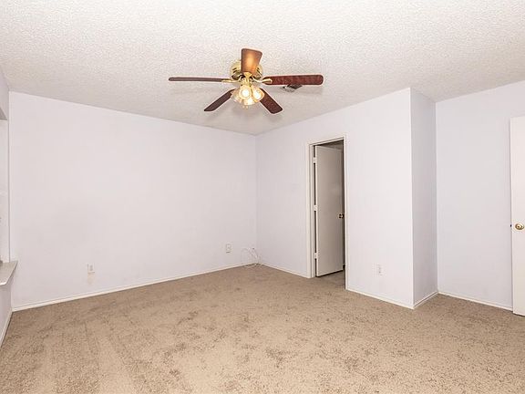 5th image of 2508 Whitehurst Dr