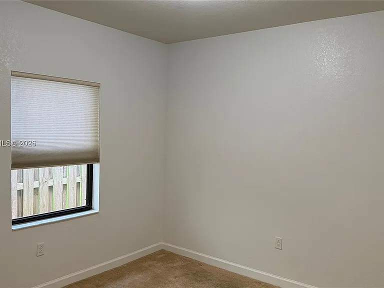 737 SE 37th Pl — Photo 20