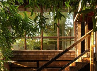 3418 NW Thurman St, Portland, OR 97210