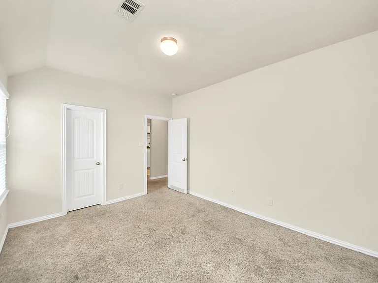 1437 Northwood Springs Dr — Photo 28