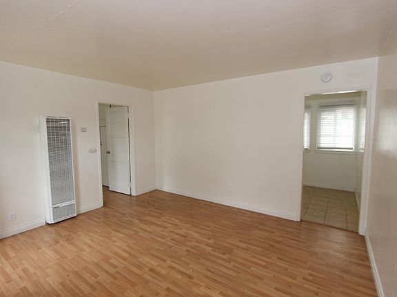 3rd image of 1119 E Grand Ave #B
