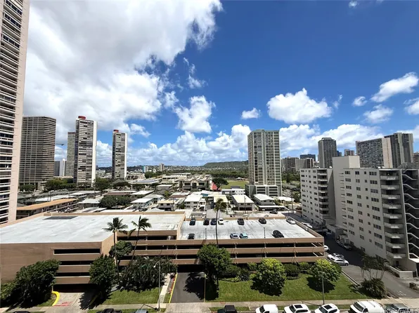 500 University Ave APT 1123, Honolulu, HI 96826