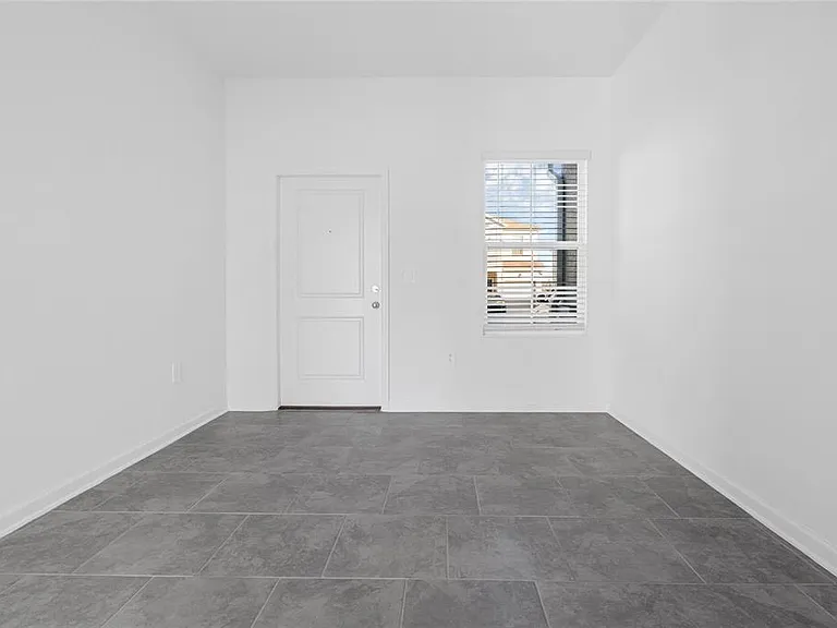 2788 Pierr St — Photo 11