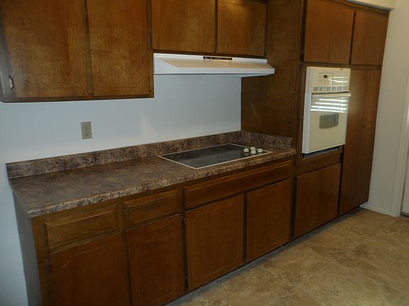 5th image of 11022 N 45th Ln