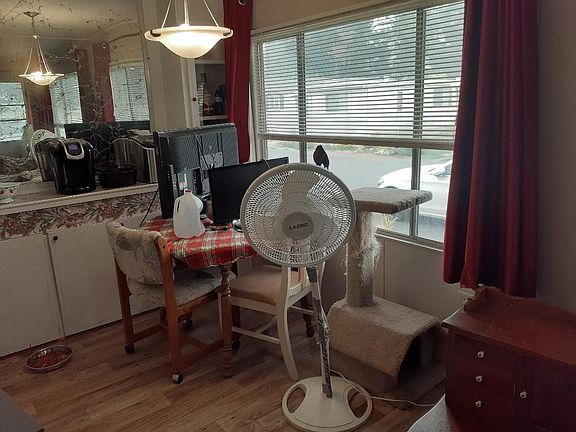 2nd image of 415 Teakwood Dr