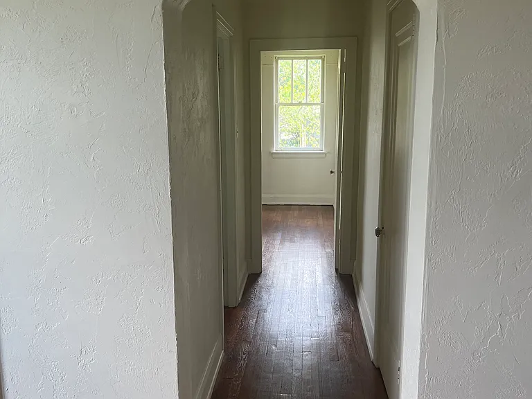 42 Academy Ave — Photo 11